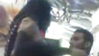 A pelacur iki muter karo dhéwé kene